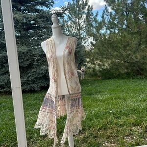 Origami large, extra large duster multicolored with cream background.